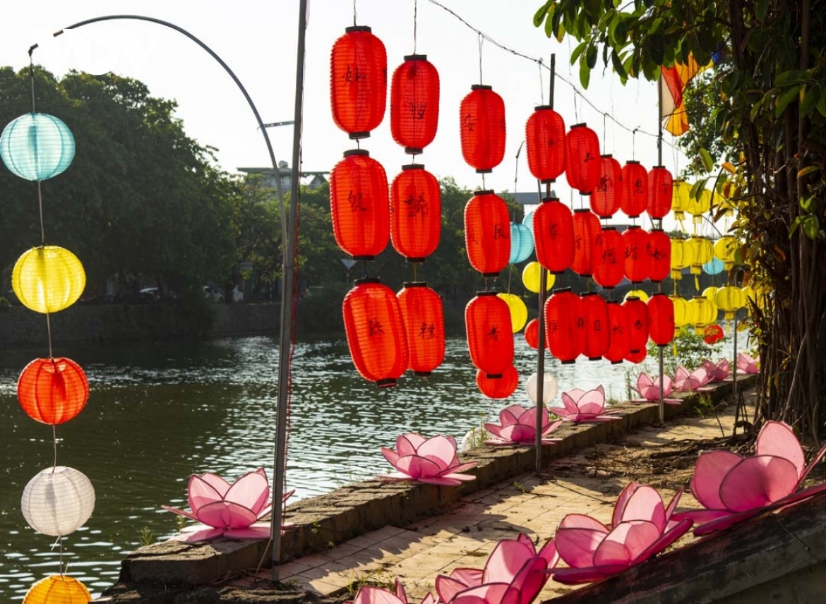 Thousands of Buddhist monks, nuns, worshippers, and local people will join the event which falls on the eighth to the 15th day of the fourth lunar month every year, or June 2 this year.