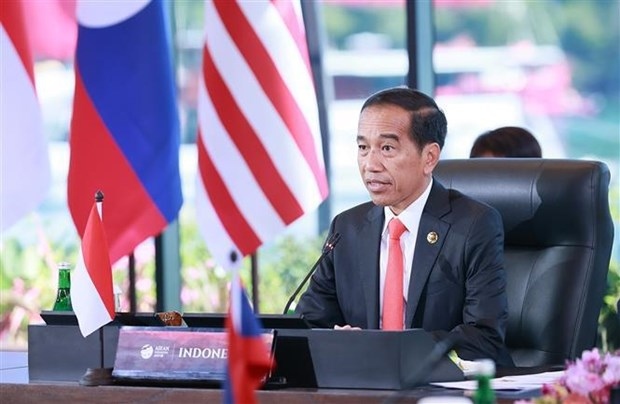 Indonesian President Joko Widodo speaks at the opening session of the 42nd ASEAN Summit. (Photo: VNA)