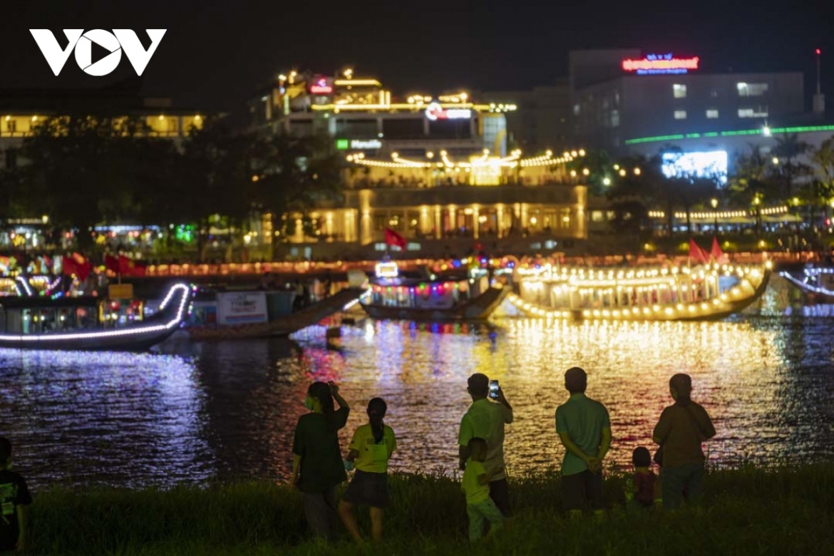 The Perfume River crosses the ancient capital of Hue and stretches for around 80 kilometres long.