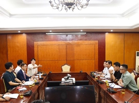 At the working session (Photo: tdtt.gov.vn)