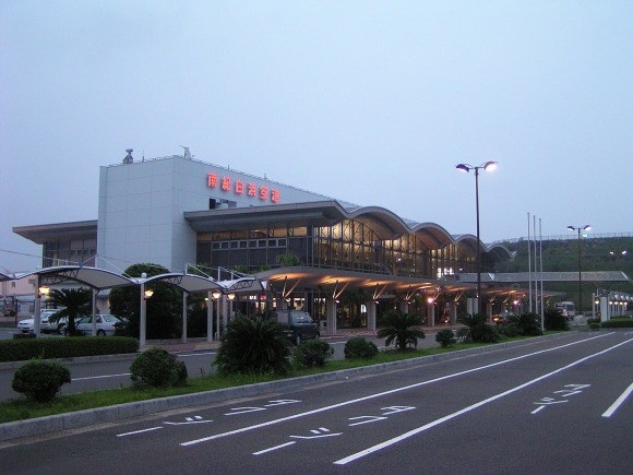  Nanki-Shirahama Airport 