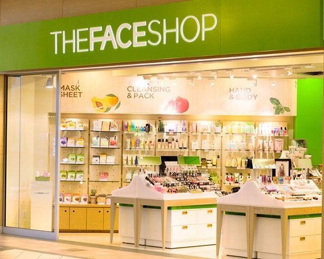 A store showcasing Korean beauty products in Hanoi (Photo: Internet)