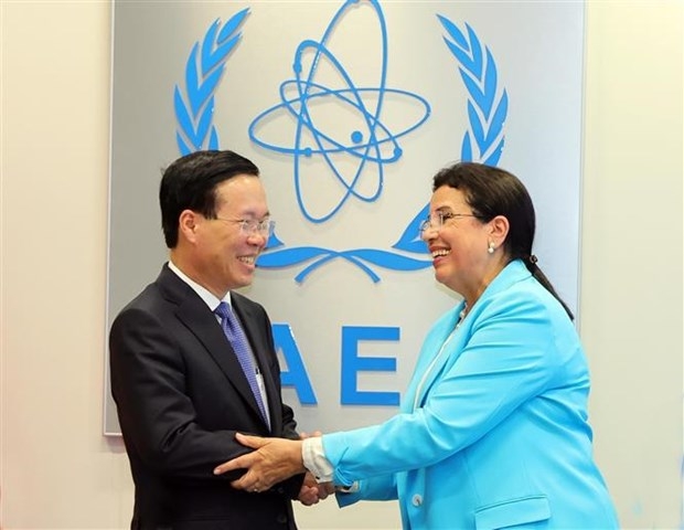 President Vo Van Thuong (L) and Acting Director General Najat Mokhtar at their July 24 meeting in Austria.(Photo: VNA)