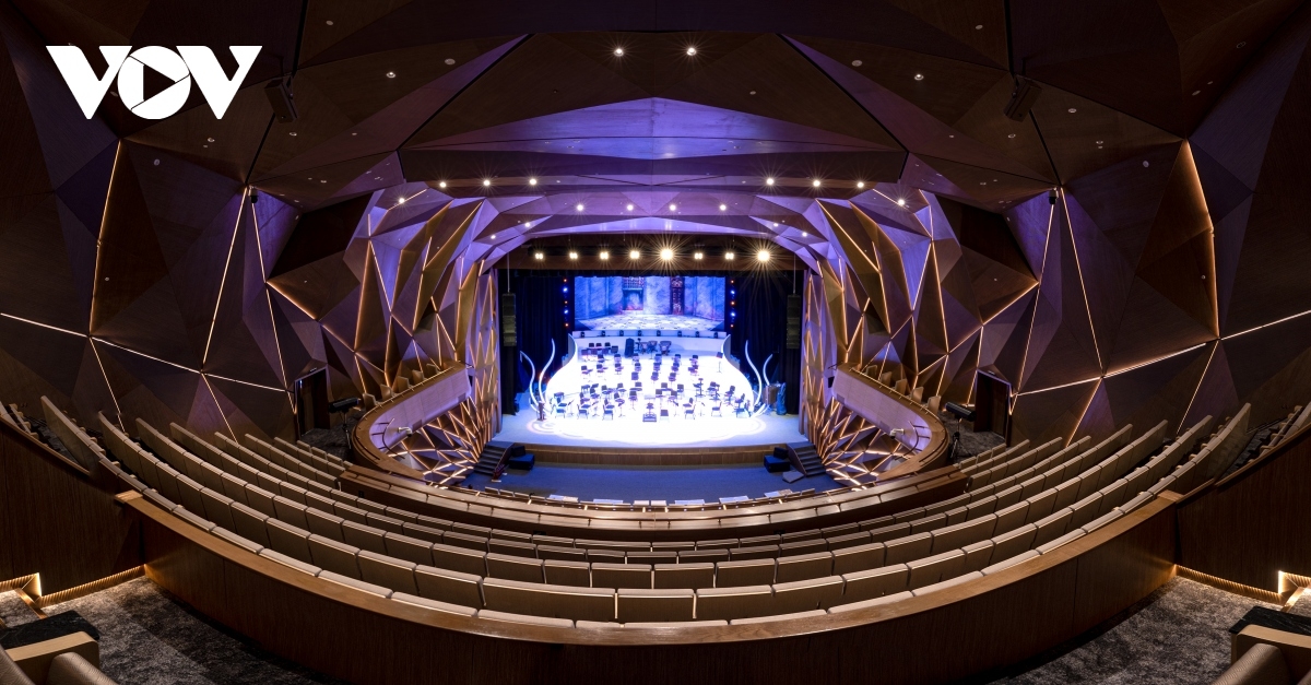 Inside a 500-seat auditorium