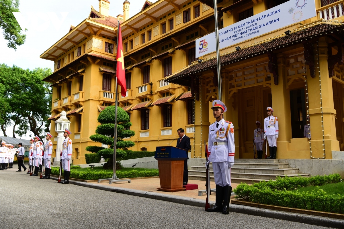  Foreign Minister Son notes that the bloc’s success can be attributed to the significant contributions made by its member countries aiming to build a strong and sustainable ASEAN Community.