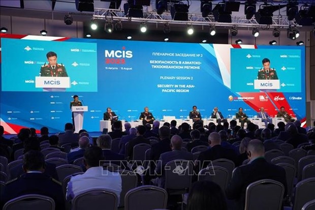  Minister of National Defence Gen. Phan Van Giang speaks at the plenary session on security in Asia-Pacific of the 11th Moscow Conference on International Security (MCIS-11) in Russia on August 15.