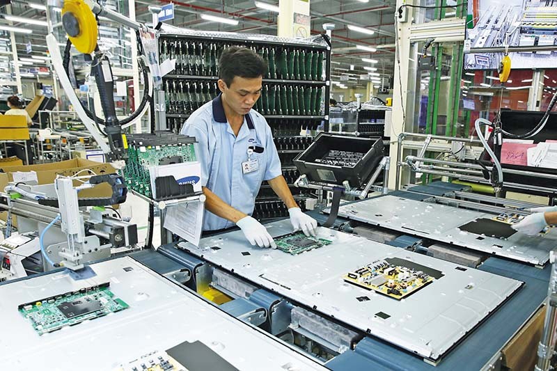 Vietnam is attracting multi-billion dollar projects in the semiconductor industry. (Photo: congthuong.vn)