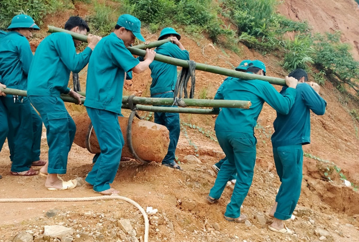 Relevant forces successfully deactivate and remove bombs left from wartime