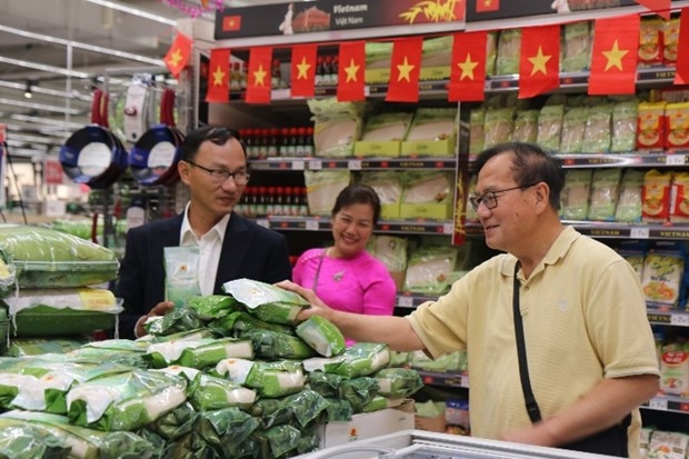 Vietnamese rice is sold at a supermarket in Europe. (Photo: angiang.gov.vn)