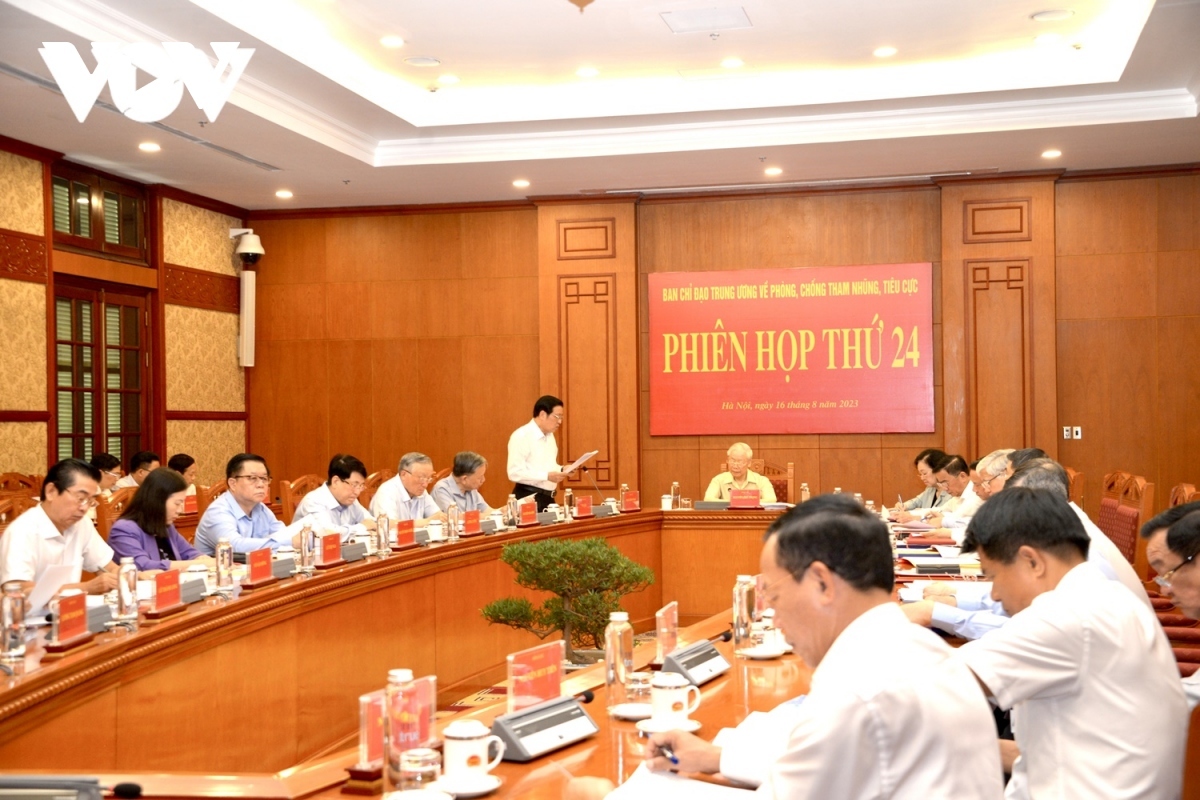 Party General Secretary Nguyen Phu Trong chairs the 24th meeting of the Central Steering Committee for Corruption and Negative Phenomena Prevention and Control in Hanoi on August 16.