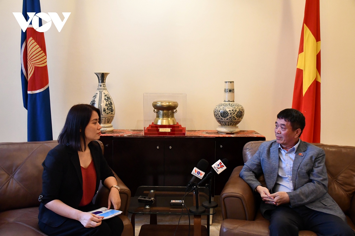 Ambassador Nguyen Hai Bang, permanent representative of Vietnam to ASEAN, sheds light on ASEAN’s role and Vietnam’s contributions ahead of the 43rd ASEAN Summit and Related Summits in Jakarta, Indonesia, on September 5-7, during an interview granted to a Jakarta-based VOV correspondent.