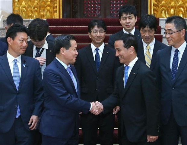 Deputy Prime Minister Le Minh Khai receives Muraoka Tsugumasa, Governor of Japan’s Yamaguchi prefecture, in Hanoi on September 7.