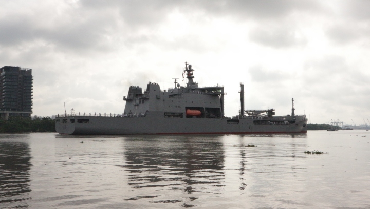 HMNZS Aotearoa of the Royal New Zealand Navy has docked at Saigon Port, Ho Chi Minh City, on September 24