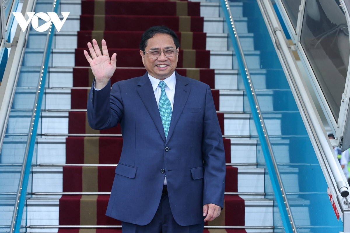 Vietnamese Prime Minister Pham Minh Chinh leaves Hanoi on September 4 for 43rd ASEAN Summit and related meetings in Jakarta, Indonesia, at the invitation of Indonesian President Joko Widodo.