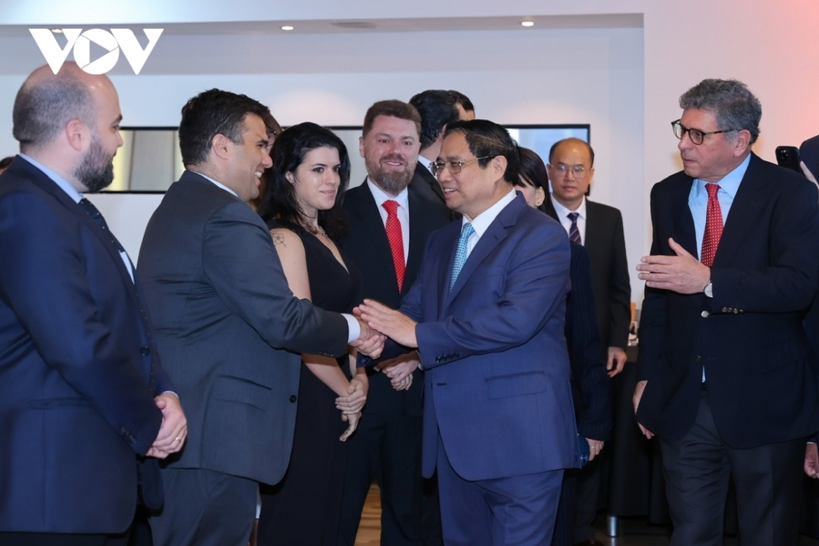 Vietnamese Prime Minister Pham Minh Chinh meets with leading Brazilian businesses in Sao Paolo on September 24.