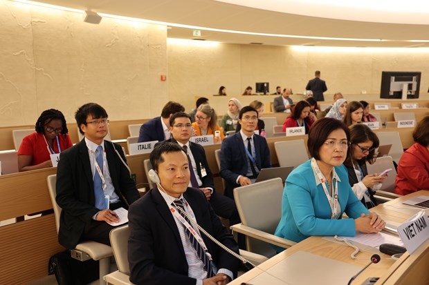 Vietnamese Ambassador Le Thi Tuyet Mai (front, right) attends the September 13 general debate on UN High Commissioner for Human Rights Volker Türk’s updated report on the global human rights situation. (Photo: VNA)