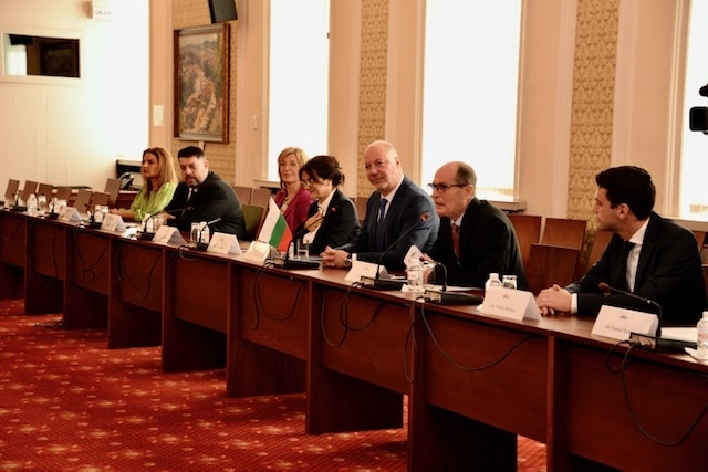 President of the NA of Bulgaria Rosen Zhelyazkov (third from right)