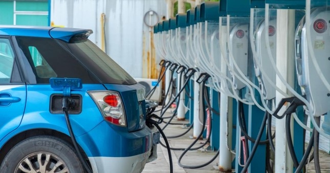 Vietnam is named among world’s top 10 cheapest countries for EV charging (Photo: Tien Phong)