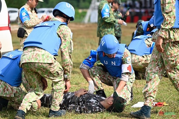 The field exercise is held to improve the capacity of prospective peacekeepers. (Photo: VNA)