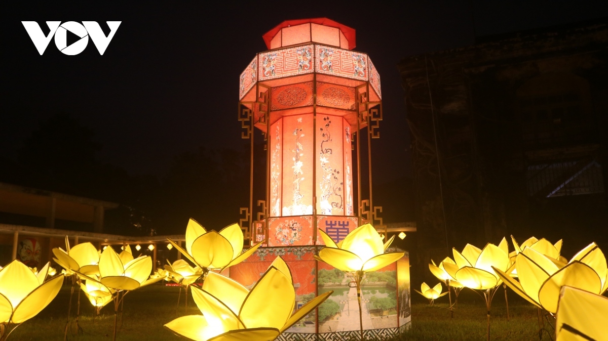 Locals and tourists are impressed with the festive atmosphere prevailing at the Hue Imperial Citadel by thousands of colourful lanterns hanging in the ancient space.