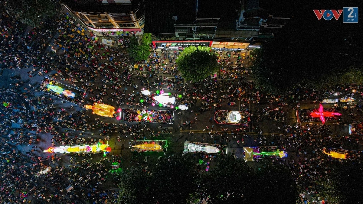 The largest lantern festival in the country takes place in Tuyen Quang annually to welcome the Mid-Autumn Festival, with the event scheduled to fall on September 29 this year.