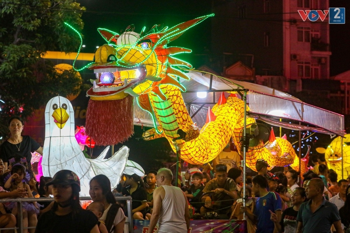 Many of the local people who participate in the parade have spent several months completing animal-shaped lanterns in order to wow audiences.