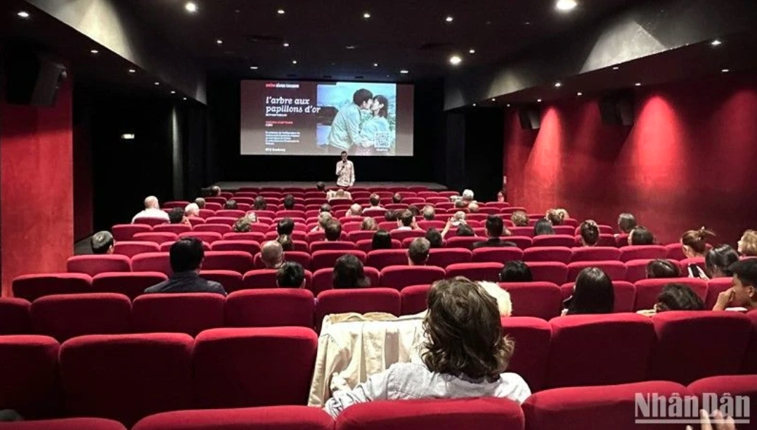 Vietnamese film “Bên Trong Vỏ Kén Vàng” (Inside the Yellow Cocoon Shell) premieres in France. (Photo: Nhandan.vn)