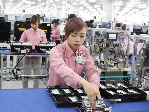 Mobile phones assembly at Samsung High-Tech Complex in Yen Binh industrial park, Thai Nguyen province