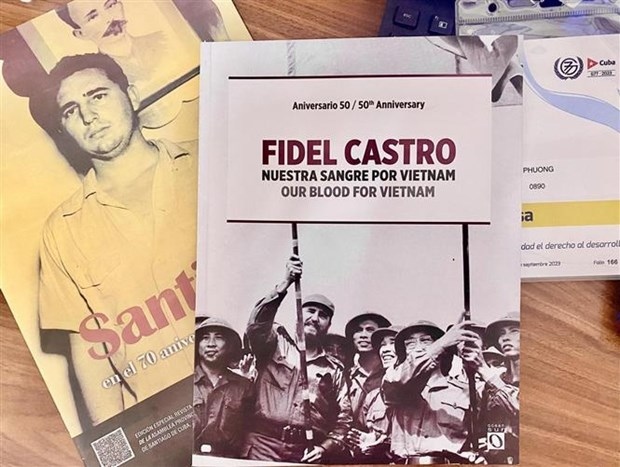 The book "Fidel Castro, Nuestra Sangre por Vietnam" (Fidel Castro, Our Blood for Vietnam) is launched by the Latin American News Agency, Prensa Latina