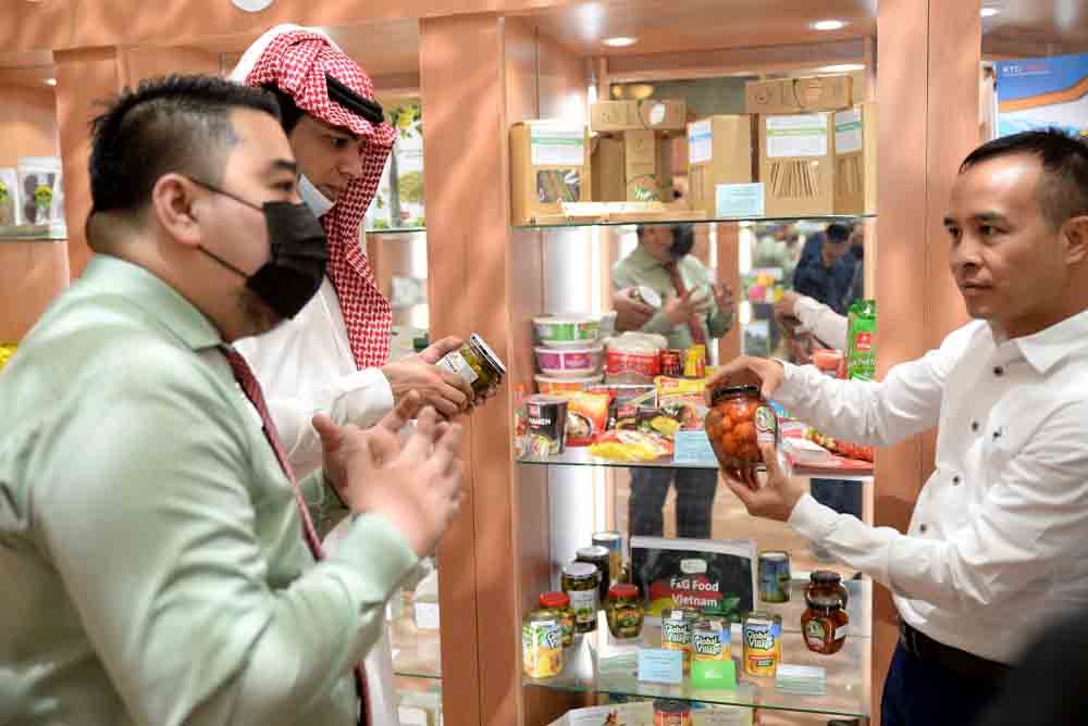 Vietnamese products on display at the showroom of the Vietnamese Trade Office in Saudi Arabia. (Photo: congthuong,vn)