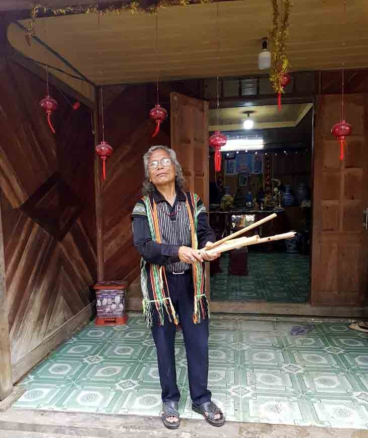 Village patriarch Briu Po of Lang commune, Quang Nam province. (Photo: Ngoc Anh)