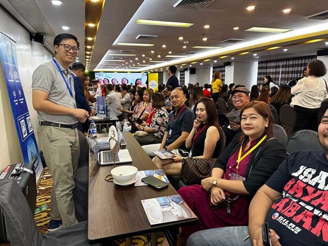 The central city of Da Nang holds its first-ever tourism promotion programme in Manila in the Philippines on October 23. (Photo: Laodong.vn)