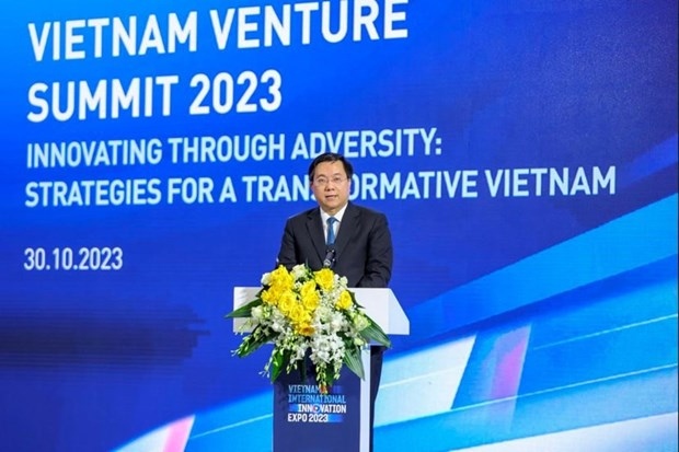 Deputy Minister of Planning and Investment Tran Duy Dong speaks at the event.