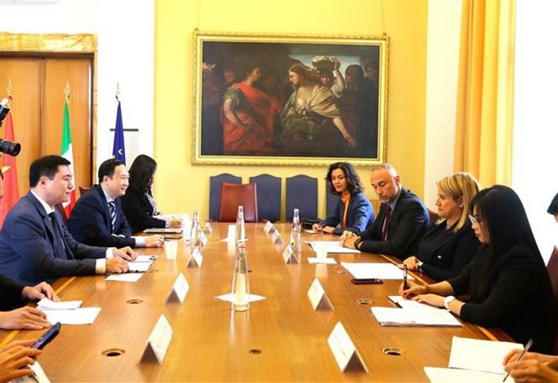 Representatives from Vietnam and Italy attend the eighth meeting of the Vietnam-Italy Joint Committee for Economic Cooperation.