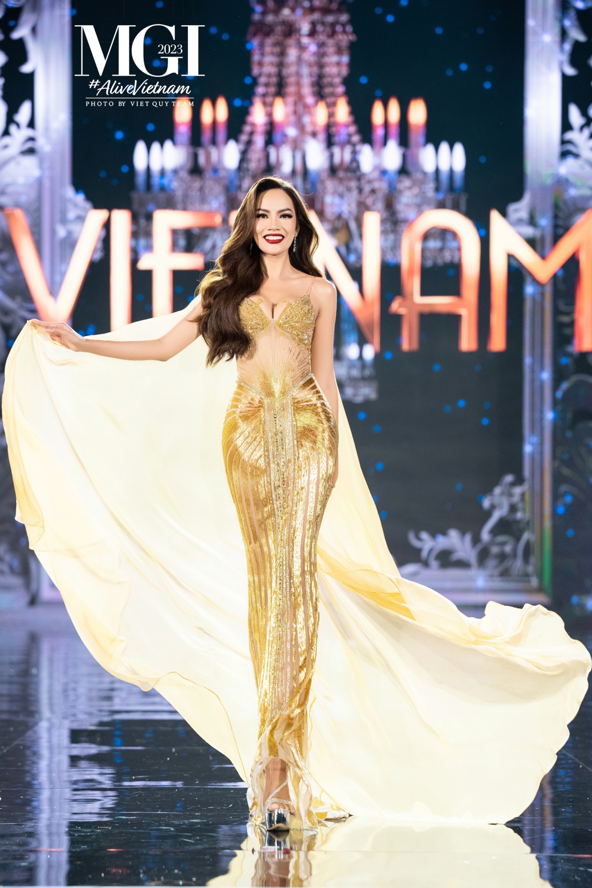 The Vietnamese beauty was named among the Top 10 of the Best in Swimsuit event. She is now among the leading group in the Popular Vote segment launched on fanpage of MGI, with the chance to go straight into the Top 10 finalists.