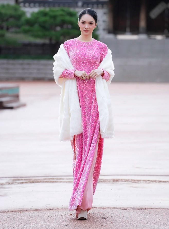 Huong Giang, Miss International Queen 2018, plays the role of vedette in a show of designer Adrian Anh Tuan.