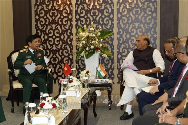 At a meeting with Indian Defence Minister Shri Rajnath Singh (Photo: VNA)