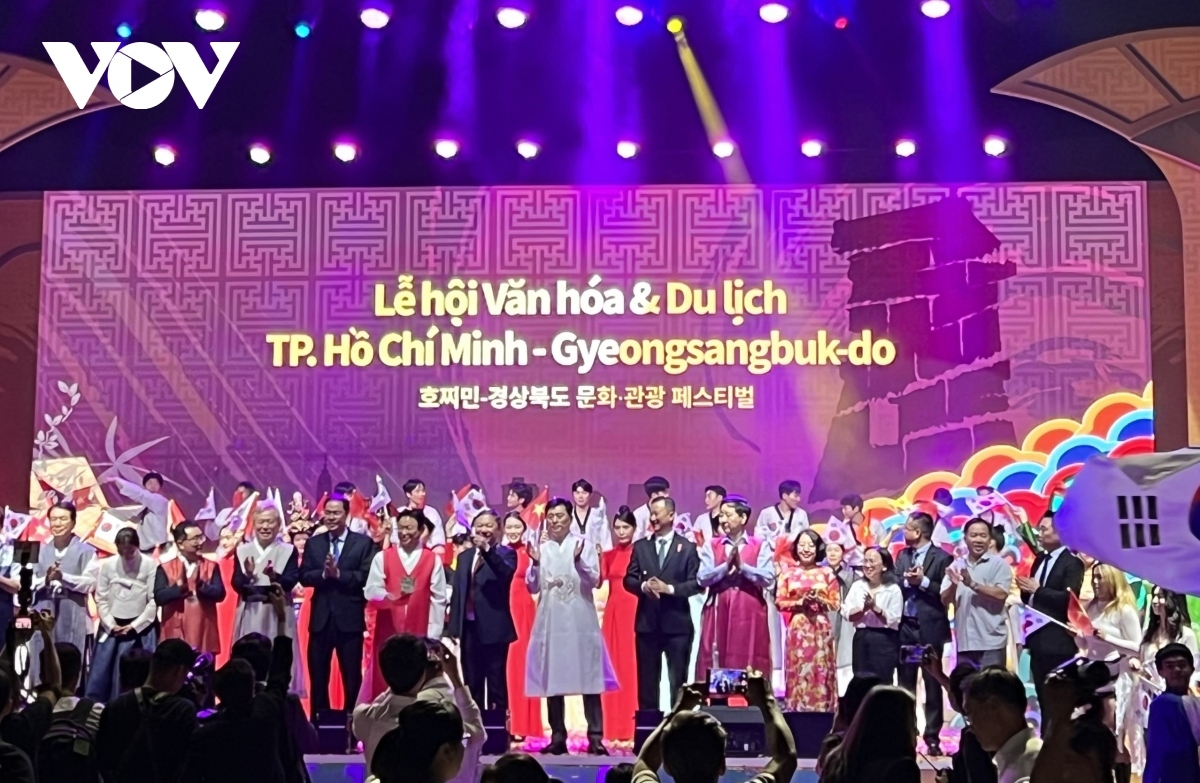 Upon addressing the opening ceremony, Duong Anh Duc, vice chairman of the Ho Chi Minh City People’s Committee, outlined his belief that the festival will help to promote the image of the Korean locality to local residents, while also contributing to bolstering cultural and tourism collaboration between the two countries.