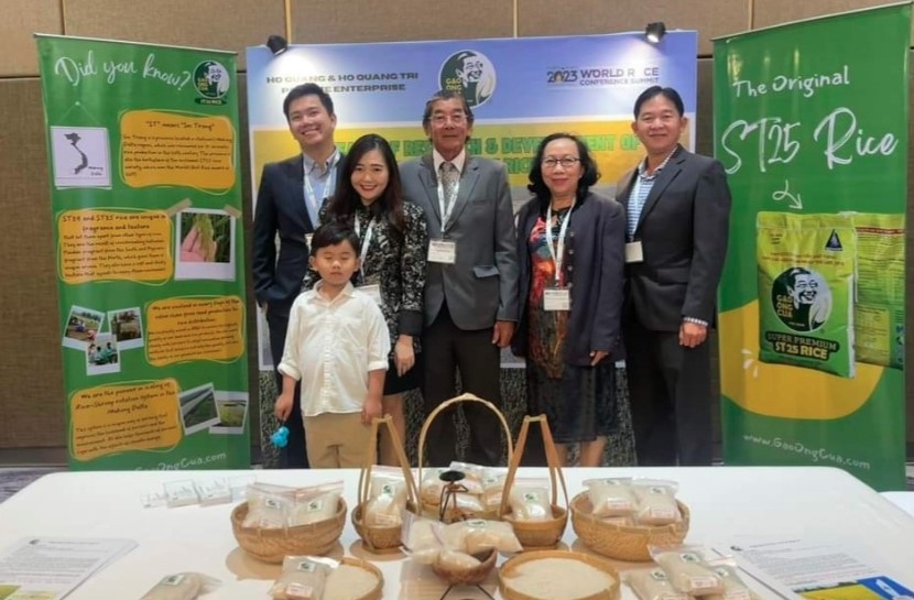 A booth displaying Ong Cua ST25 rice variety at the World Rice Conference Summit in the Philippines