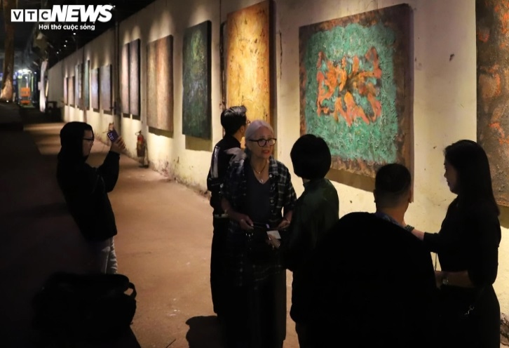 The festival is jointly organised by the municipal People’s Committee, the Architecture Magazine under the Vietnam Association of Architects, the municipal Department of Culture and Sports with the support of UNESCO Office in Hanoi, the UN Human Settlements Programme(UN-Habitat), international organisations, businesses, creators, and artists.