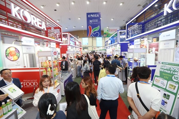 Covering 5,000 sq.m, the exhibition features 300 booths by 250 businesses from 10 countries and territories.