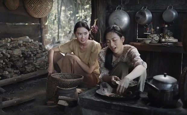 A scene in the film Tro tan ruc ro (Glorious Ashes), which is among films to be screened for free to celebrate the 23rd Vietnam Film Festival. (Photo: Screenshot)