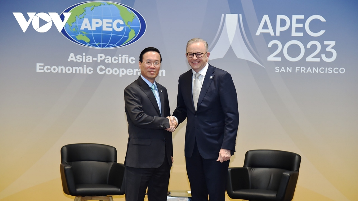 Vietnamese President Vo Van Thuong (L) and Australian Prime Minister Anthony Albanese meet on the sidelines of the APEC summit 2023 in San Francisco, USA,