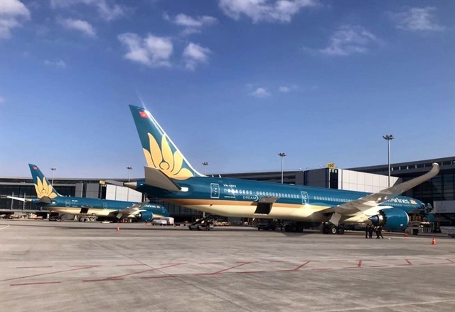 Aircraft from Vietnam Airlines landed at an airport in Shanghai. VNA/VNS Photo