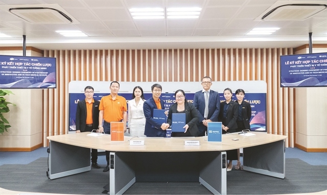 Leaders of FPT Medicare and Nipro sign a co-operation agreement to deliver digital medical devices with international standards and affordability. – Photo Courtesy FPT Medicare