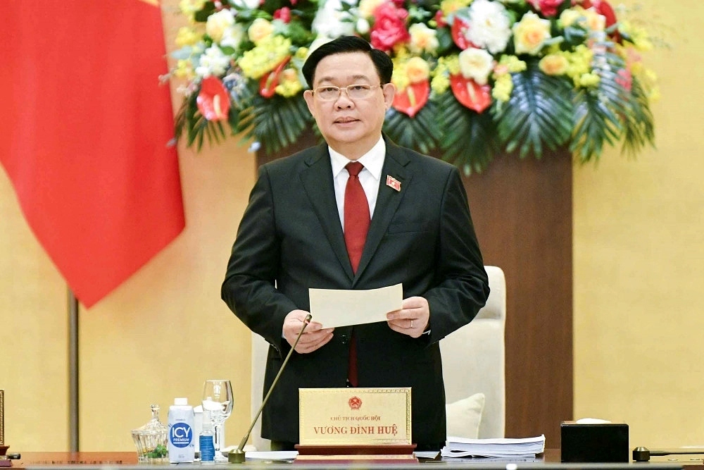 National Assembly Chairman Vuong Dinh Hue addressing the 28th session of the National Assembly Standing Committee in Hanoi on December 13