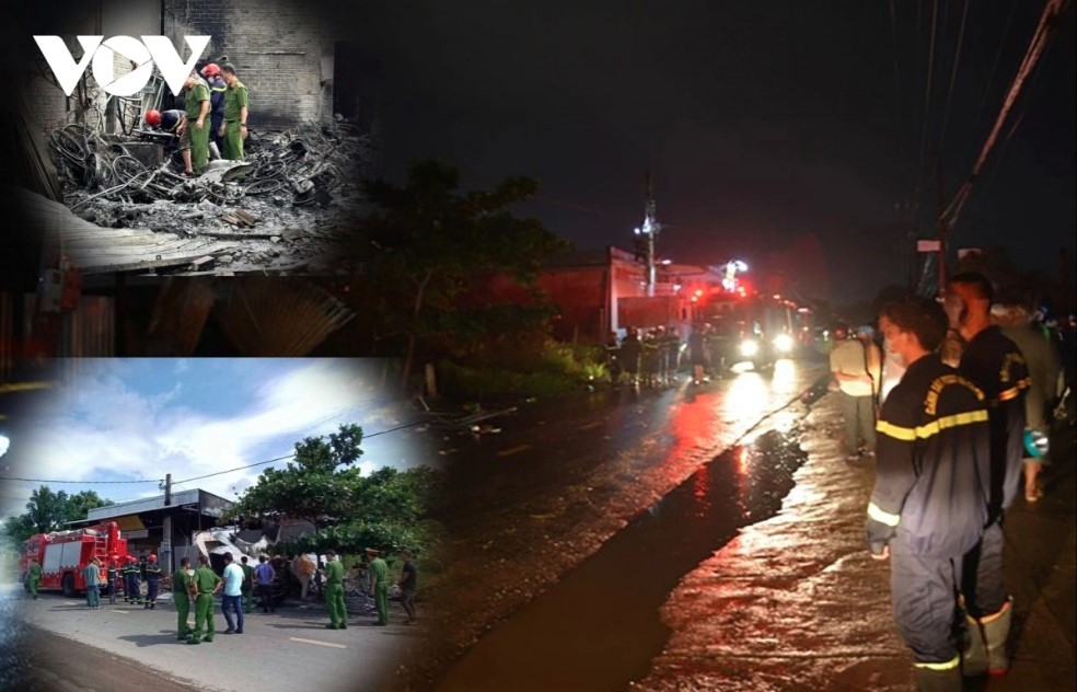 A fire sweeps through a house in Phan Thiet city of Binh Thuan province in southcentral Vietnam at about 6:30 p.m. on August 31, with the blaze caused by an electrical short circuit, injuring two children and claiming the lives of their mother and a man who attempted to save them.