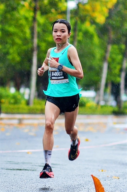 Le Thi Tuyet, a rising marathon star among Vietnamese athletics. — Photo webthethao.vn