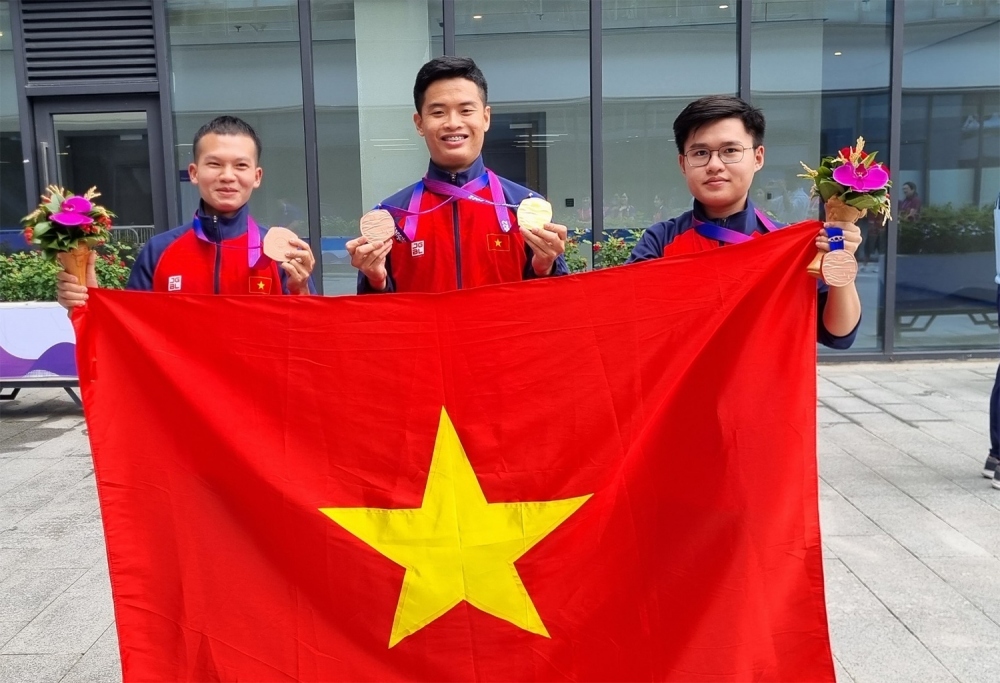 Local marksman winning the first-ever gold medal at the 19th Asian Games in Hangzhou, China is among the three most outstanding events in sports this year.