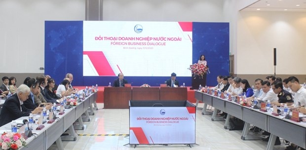 A dialogue with Singaporean firms and “Meet Singapore 2023” takes place in Binh Duong on December 11. (Photo: baobinhduong.vn)